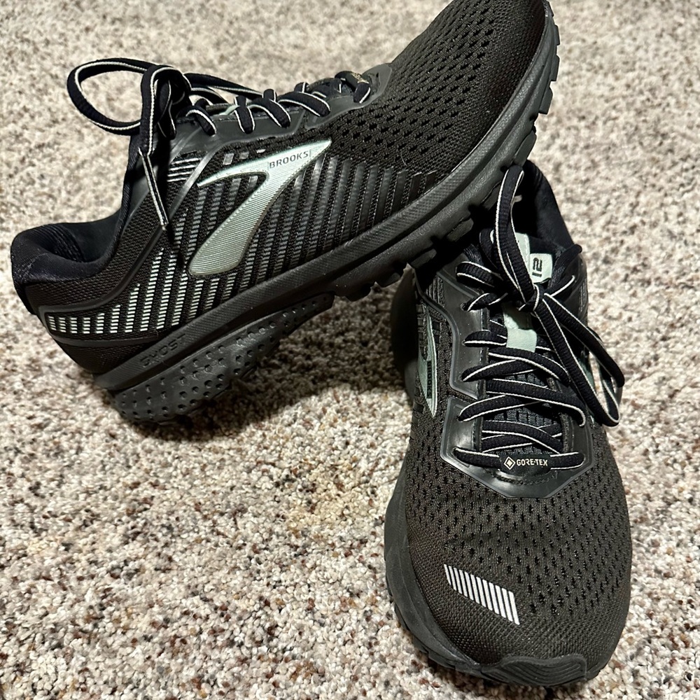 Brooks Ghost 12 Running Shoes